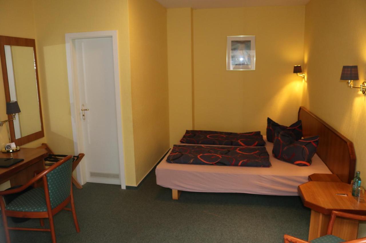 Stadthotel Brandenburger Hof Neuruppin Buitenkant foto